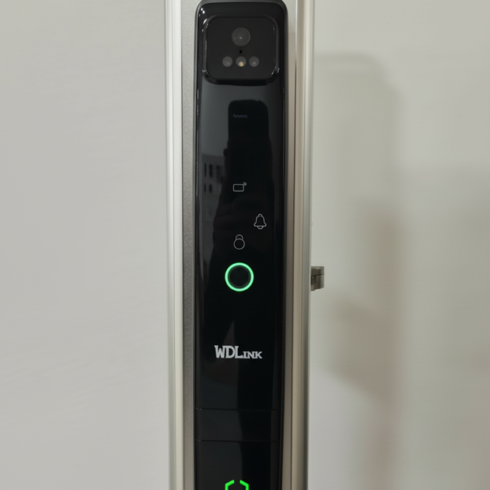 Serrure intelligente face id